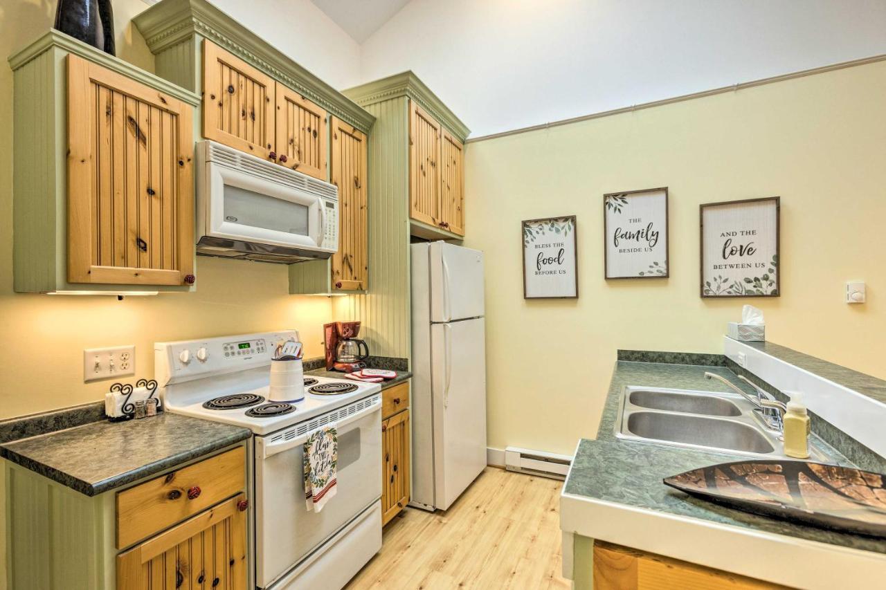 Charming Retreat Near Downtown Frankfort And Beaches Exteriör bild