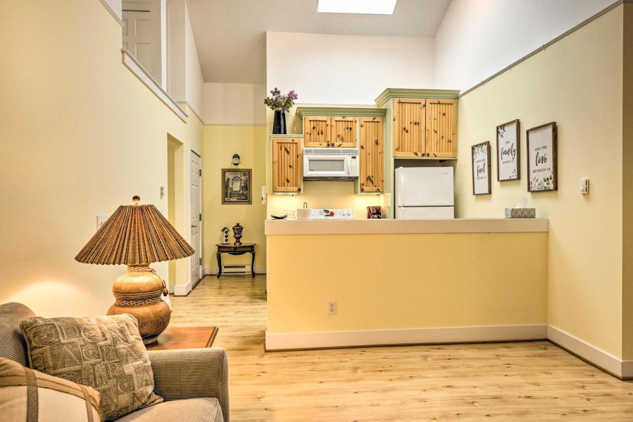 Charming Retreat Near Downtown Frankfort And Beaches Exteriör bild